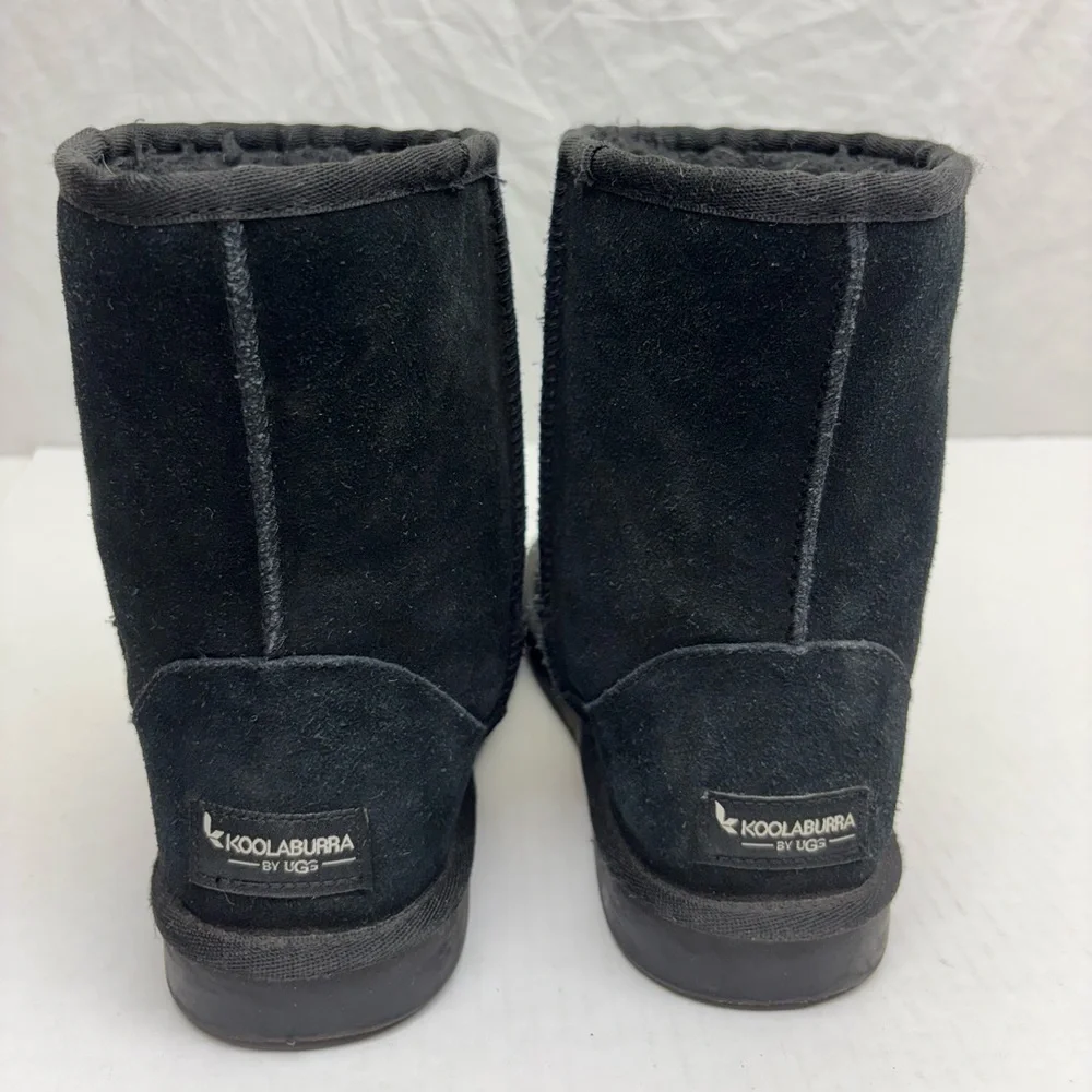 Koolaburra by Ugg Black Suede Short Winter Boots, big girl SZ 4, box 19